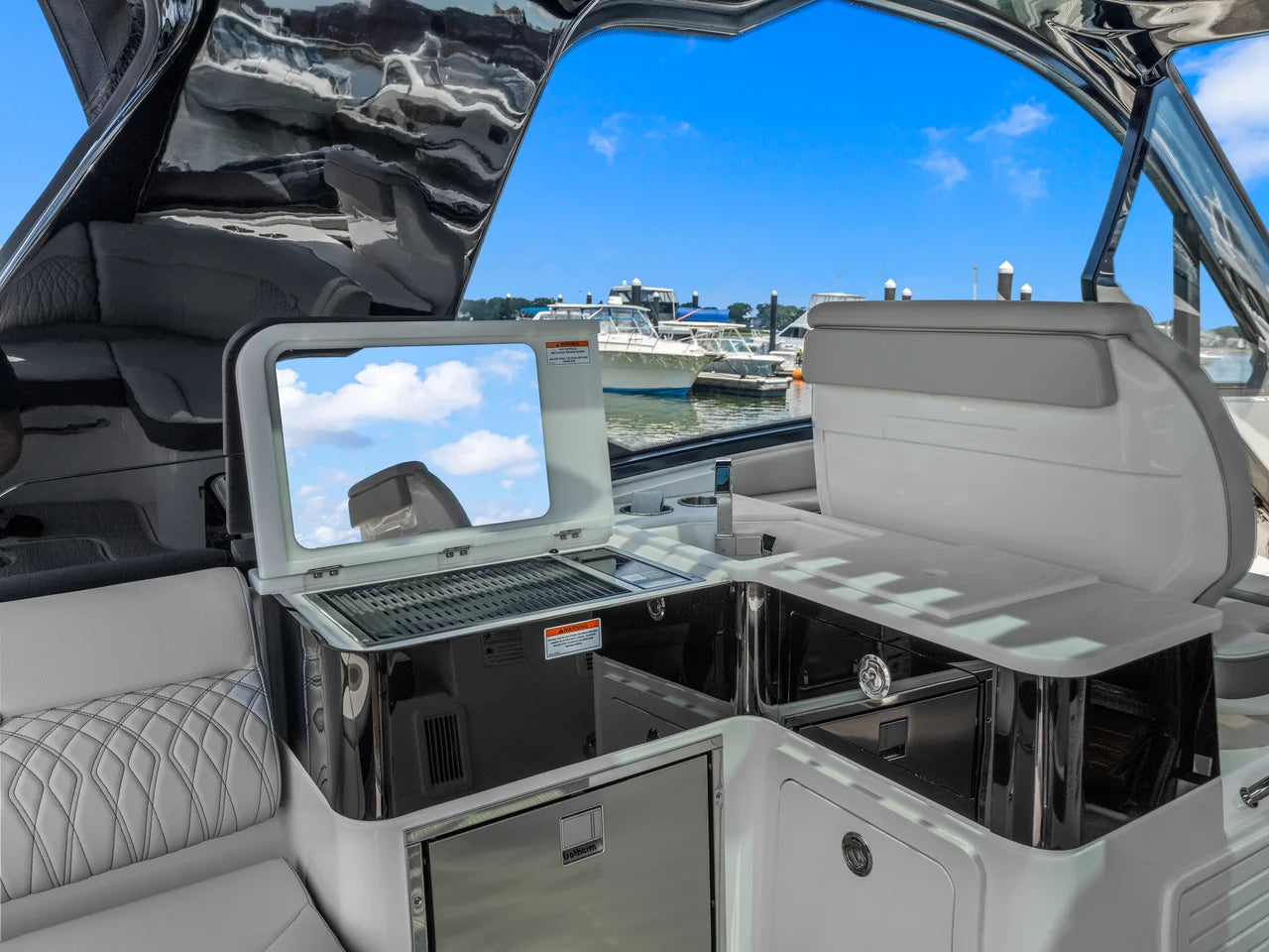 2026 Sea Ray Sundancer 370 Outboard 37.0 feet, Clearwater, Florida #15