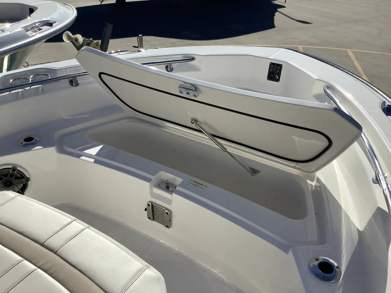 2026 Boston Whaler 220 Dauntless 22.0 feet, Clearwater, Florida #33