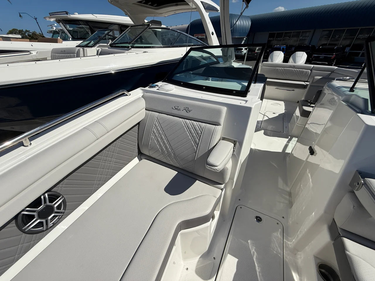 2026 Sea Ray SDX 290 Outboard 29.0 feet, Clearwater, Florida #5