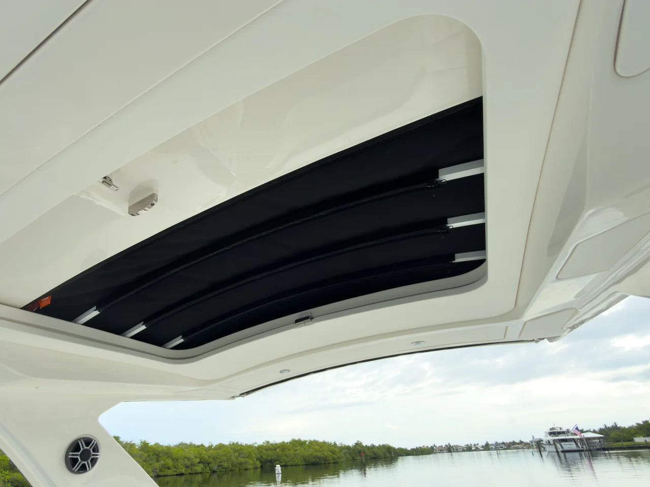 2027 Sea Ray SLX 310 Outboard 31.0 feet, Clearwater, Florida #9