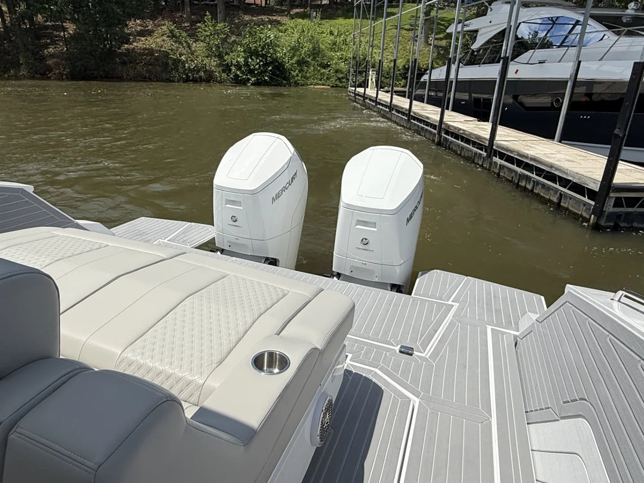 2027 Cruisers Yachts 42 GLS Outboard 42.0 feet, Clearwater, Florida #31