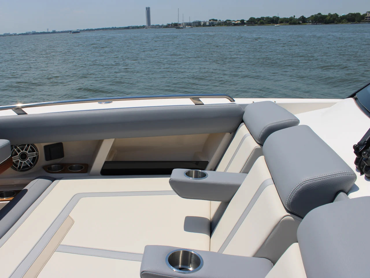 2026 Boston Whaler 350 Realm 35.0 feet, Clearwater, Florida #20