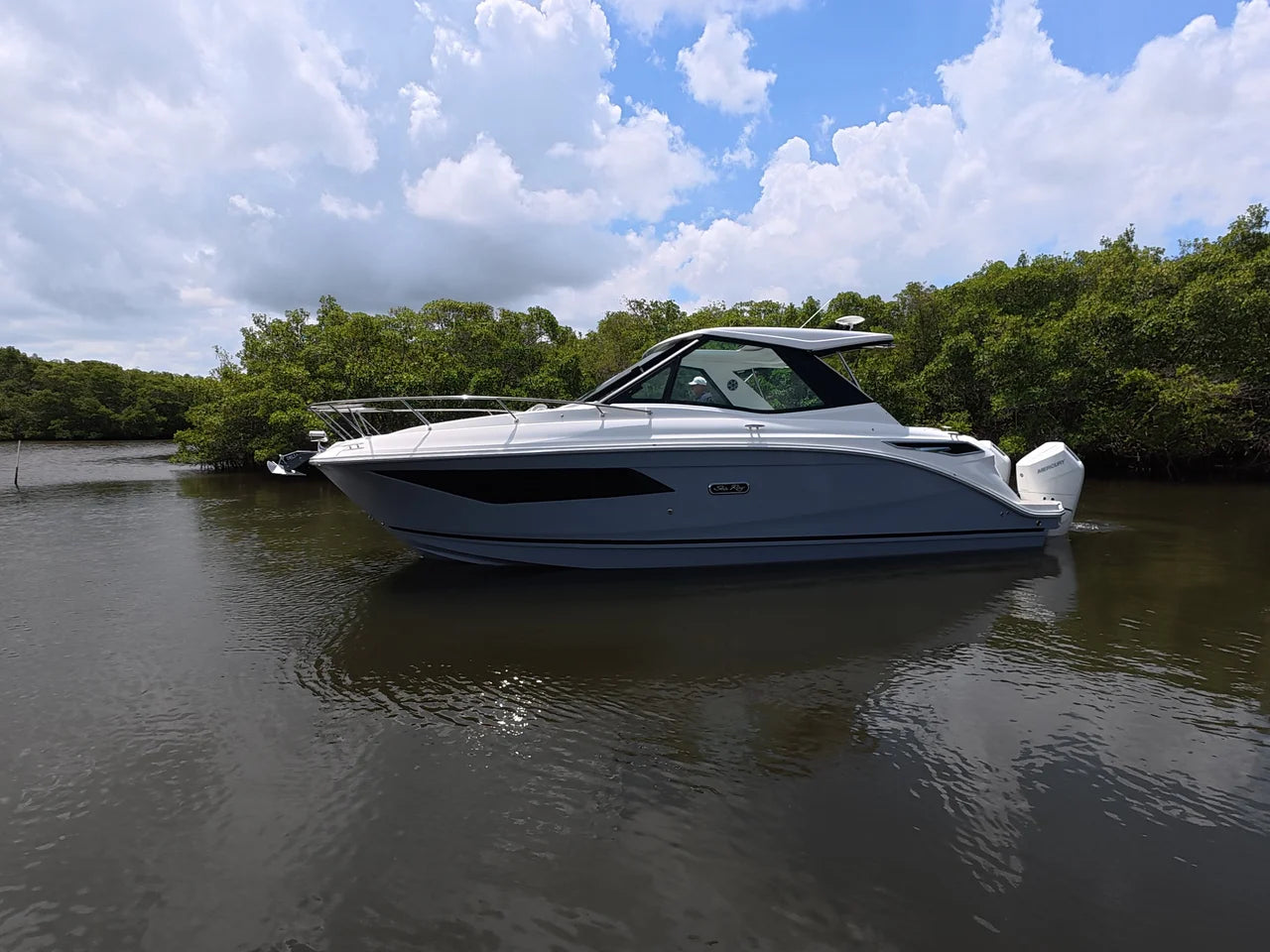2026 Sea Ray Sundancer 320 Outboard 32.0 feet, Clearwater, Florida #1