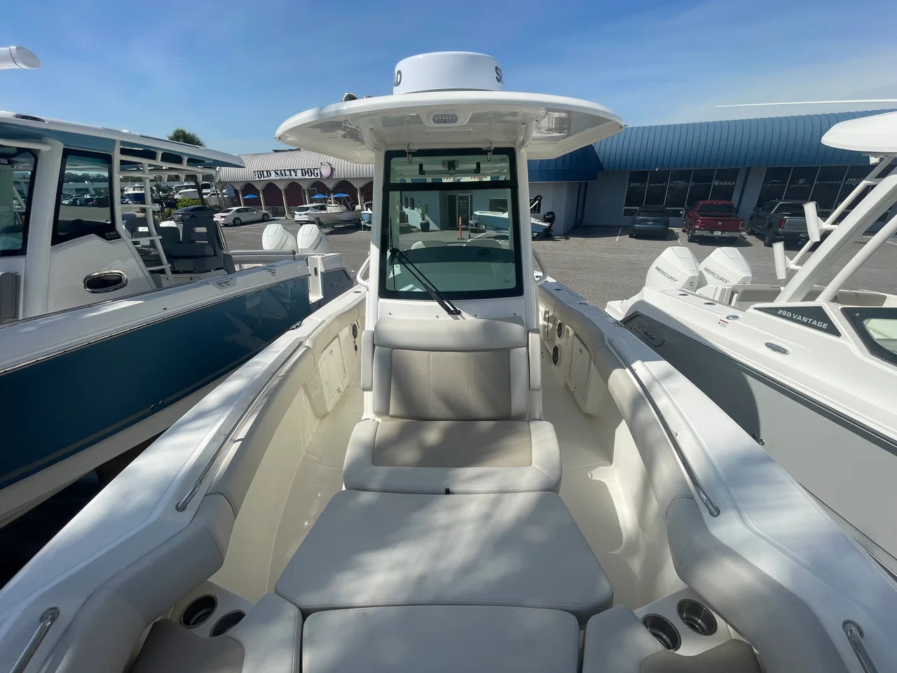 2026 Boston Whaler 250 Outrage 25.0 feet, Clearwater, Florida #7