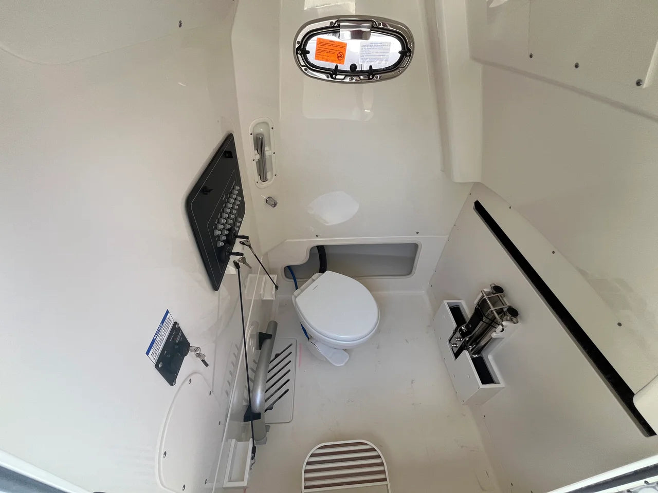 2026 Boston Whaler 280 Outrage 28.0 feet, Clearwater, Florida #28
