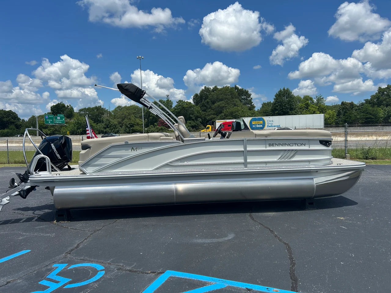 2026 Bennington 23MFB 23.0 feet, Clearwater, Florida #4