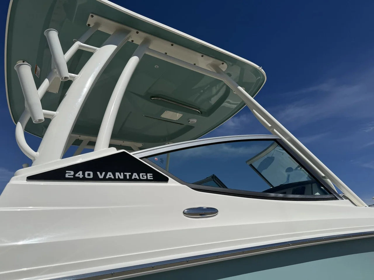 2026 Boston Whaler 240 Vantage 24.0 feet, Clearwater, Florida #8