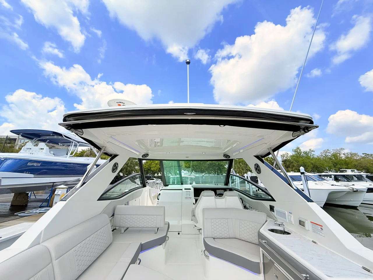 2026 Sea Ray Sundancer 320 Outboard 32.0 feet, Clearwater, Florida #38