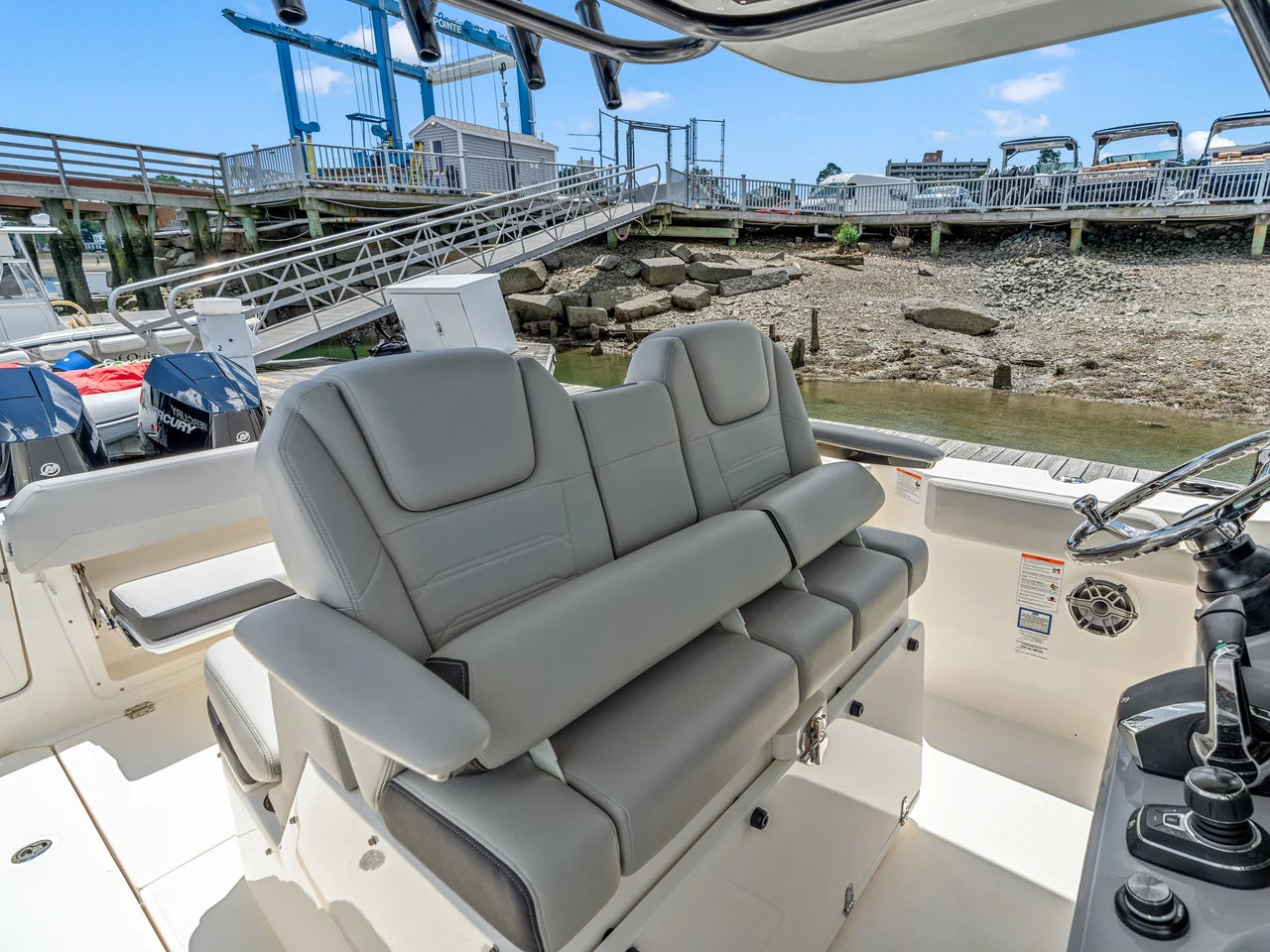 2026 Boston Whaler 330 Outrage 33.0 feet, Clearwater, Florida #16