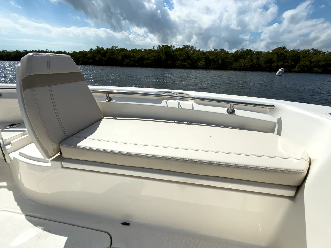 2026 Boston Whaler 280 Dauntless 28.0 feet, Clearwater, Florida #16