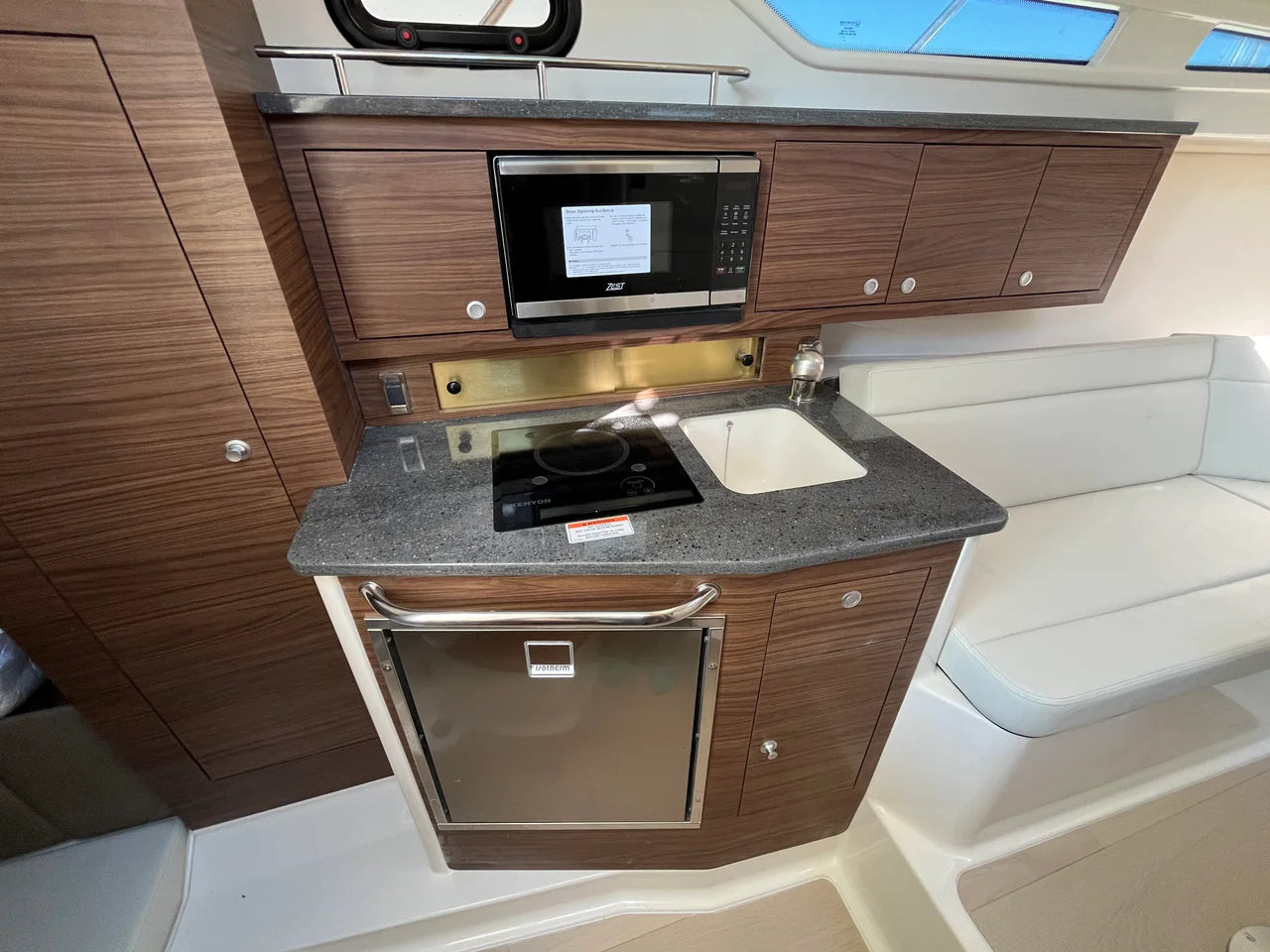 2026 Boston Whaler 325 Conquest 32.0 feet, Clearwater, Florida #28