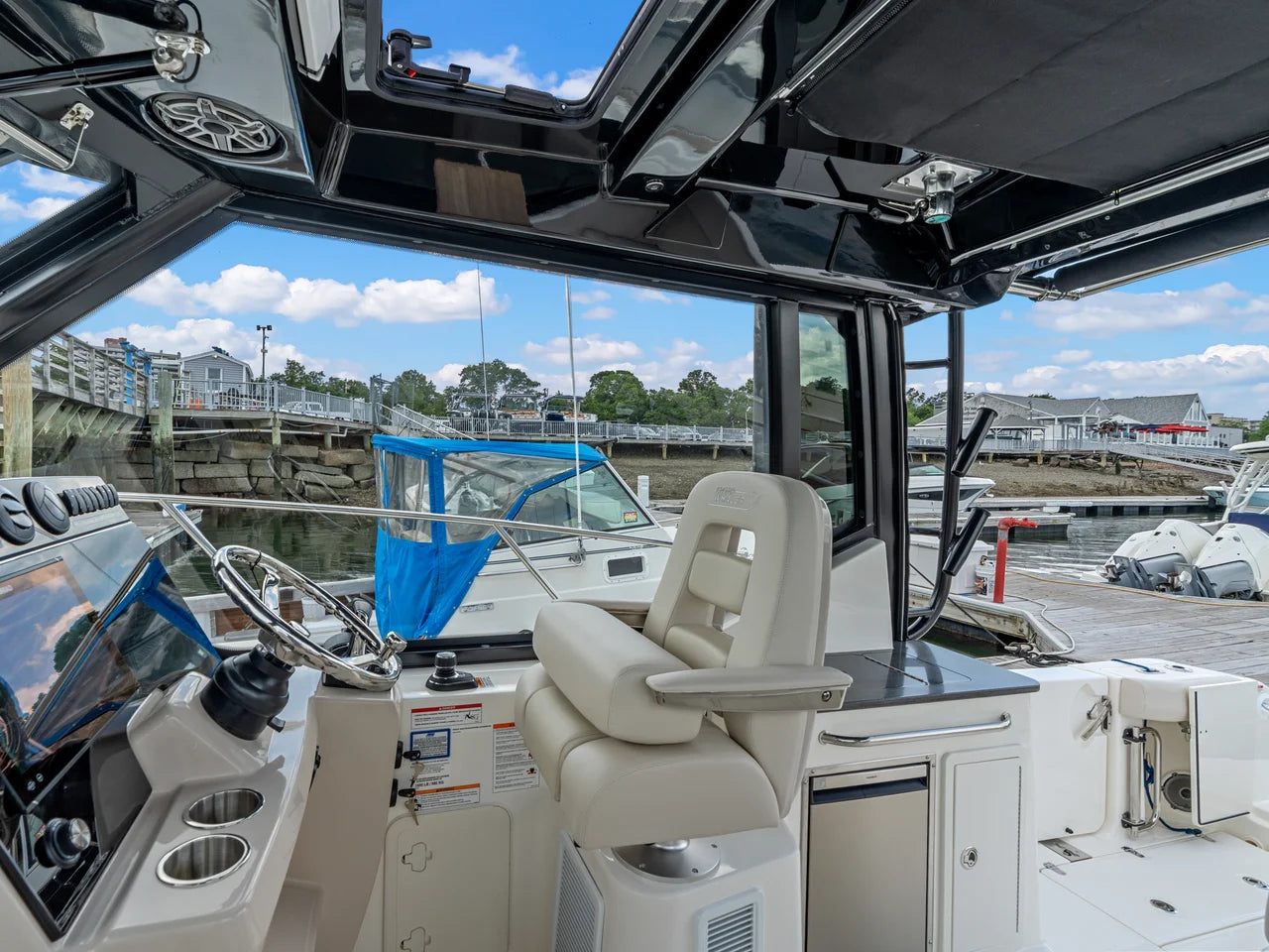 2026 Boston Whaler 325 Conquest 32.0 feet, Clearwater, Florida #22