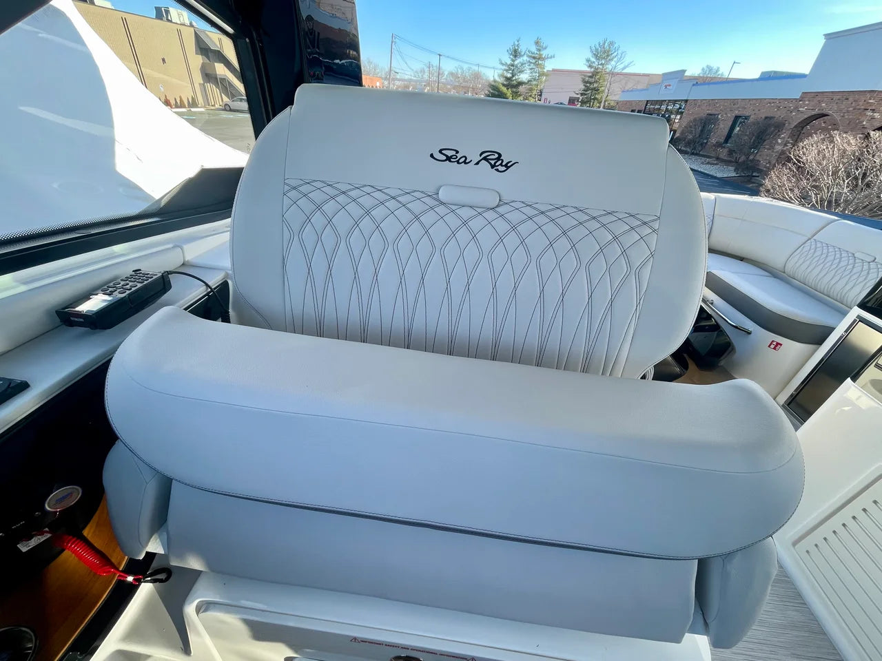 2026 Sea Ray Sundancer 370 Outboard 37.0 feet, Clearwater, Florida #8