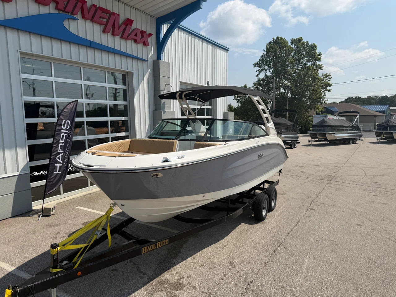 2026 Sea Ray SDX 250 Outboard 25.0 feet, Clearwater, Florida #2