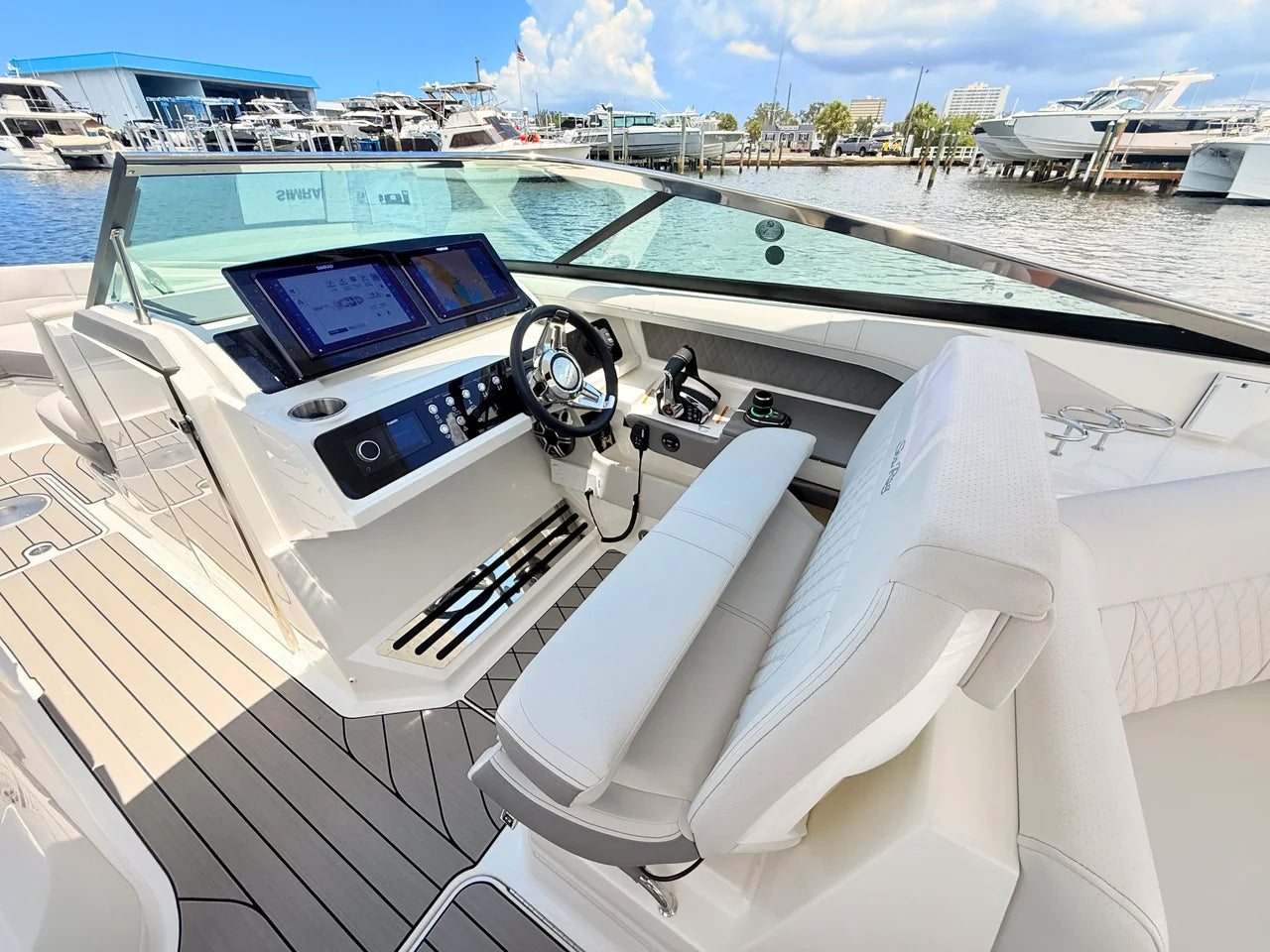 2026 Sea Ray SLX 310 Outboard 31.0 feet, Clearwater, Florida #51