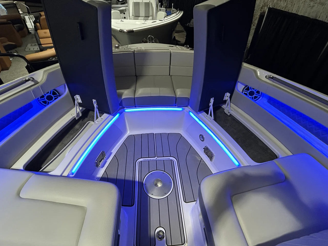 2026 Sea Ray SLX 310 Outboard 31.0 feet, Clearwater, Florida #39