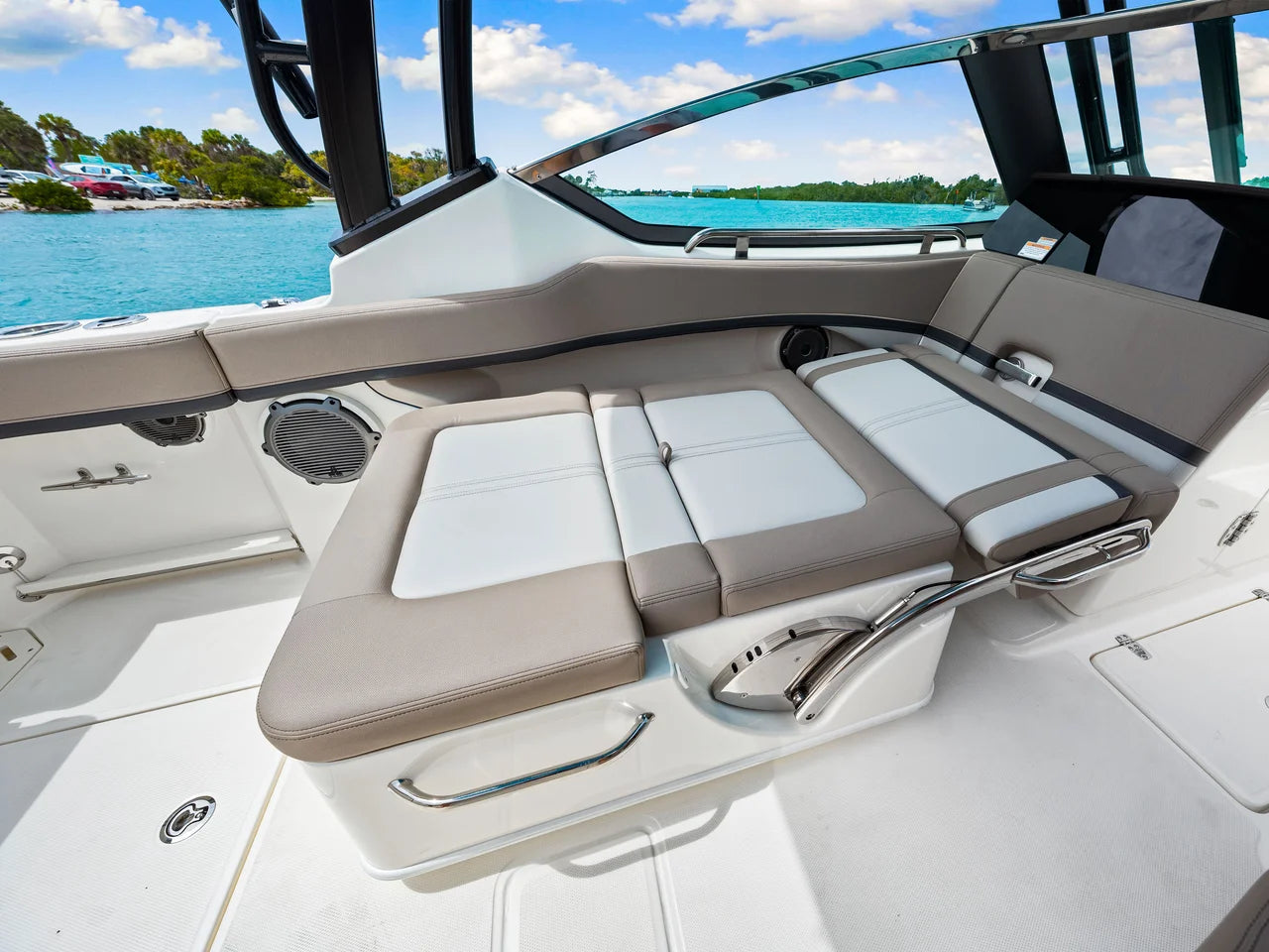2026 Boston Whaler 240 Vantage 24.0 feet, Clearwater, Florida #11