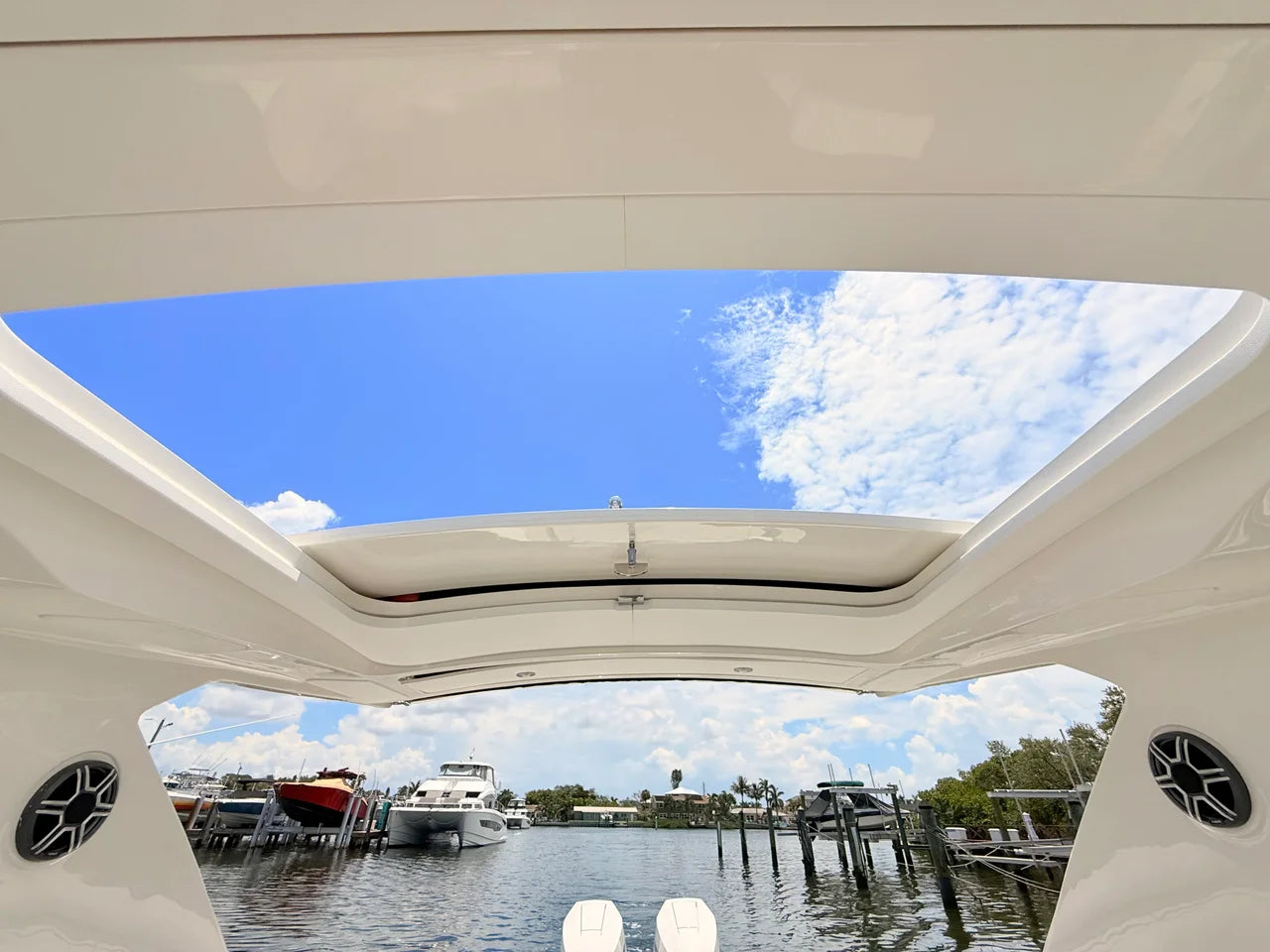 2026 Sea Ray SLX 310 Outboard 31.0 feet, Clearwater, Florida #81