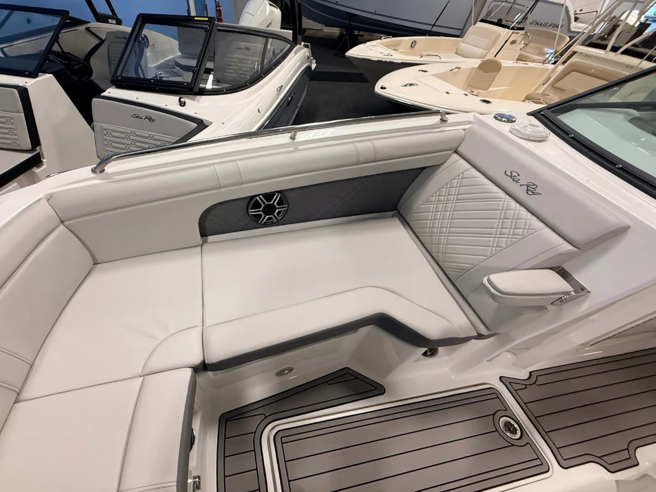 2026 Sea Ray SDX 290 Outboard 29.0 feet, Clearwater, Florida #25