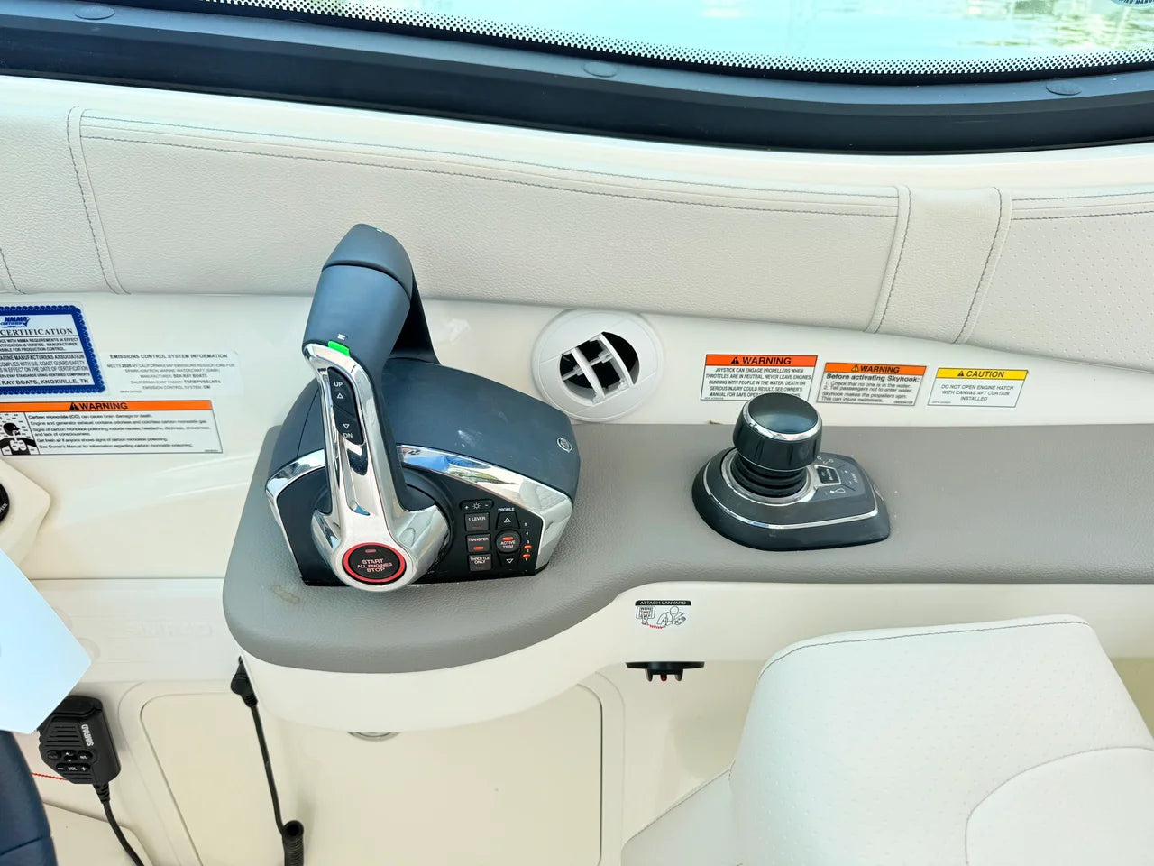 2026 Sea Ray Sundancer 320 Outboard 32.0 feet, Clearwater, Florida #50