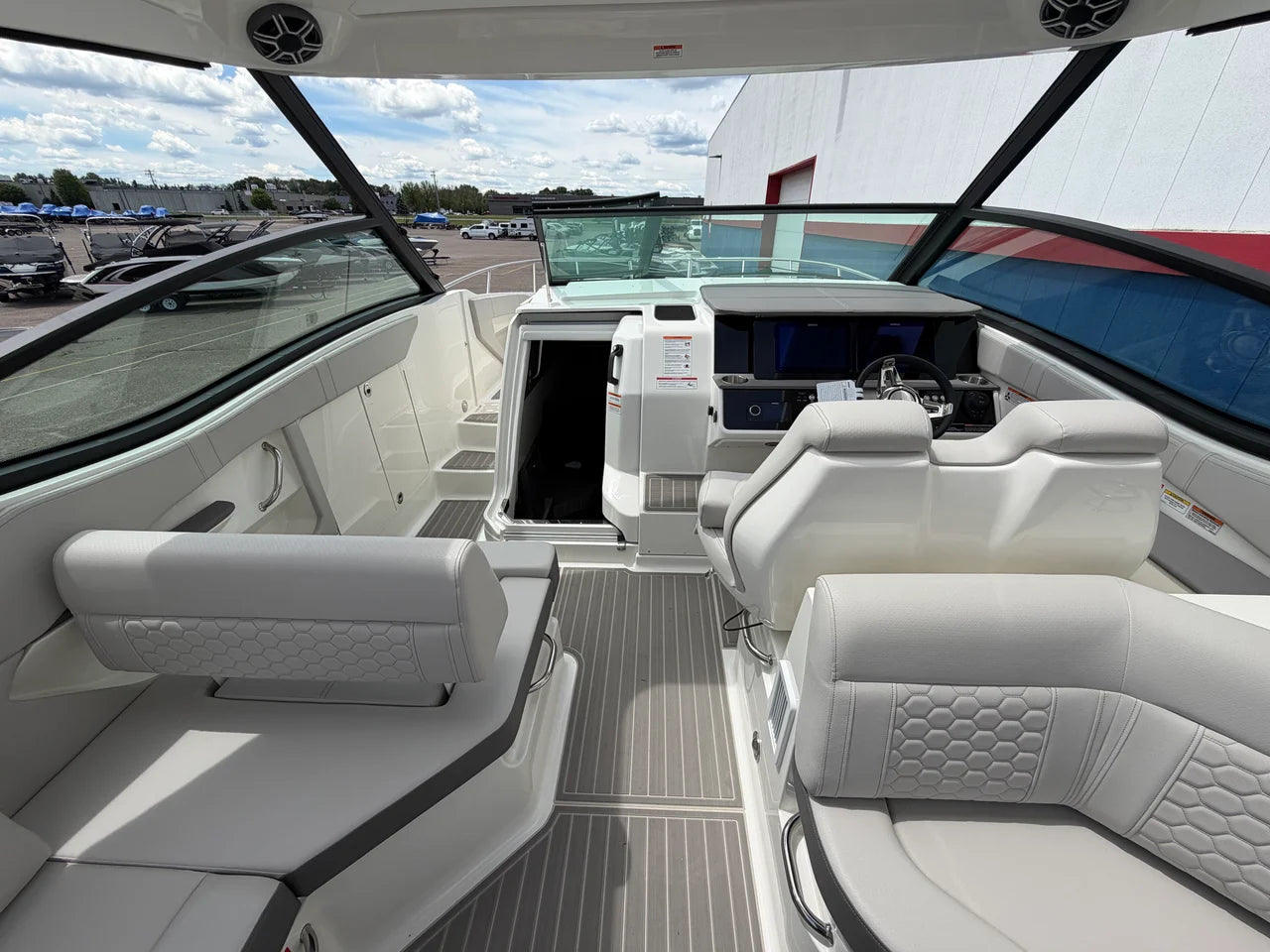 2026 Sea Ray Sundancer 320 32.0 feet, Clearwater, Florida #23