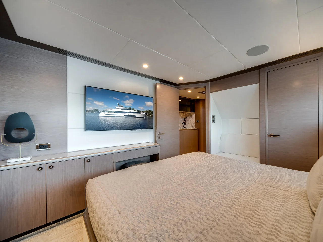 2026 Ocean Alexander 37L 120.0 feet, Clearwater, Florida #25