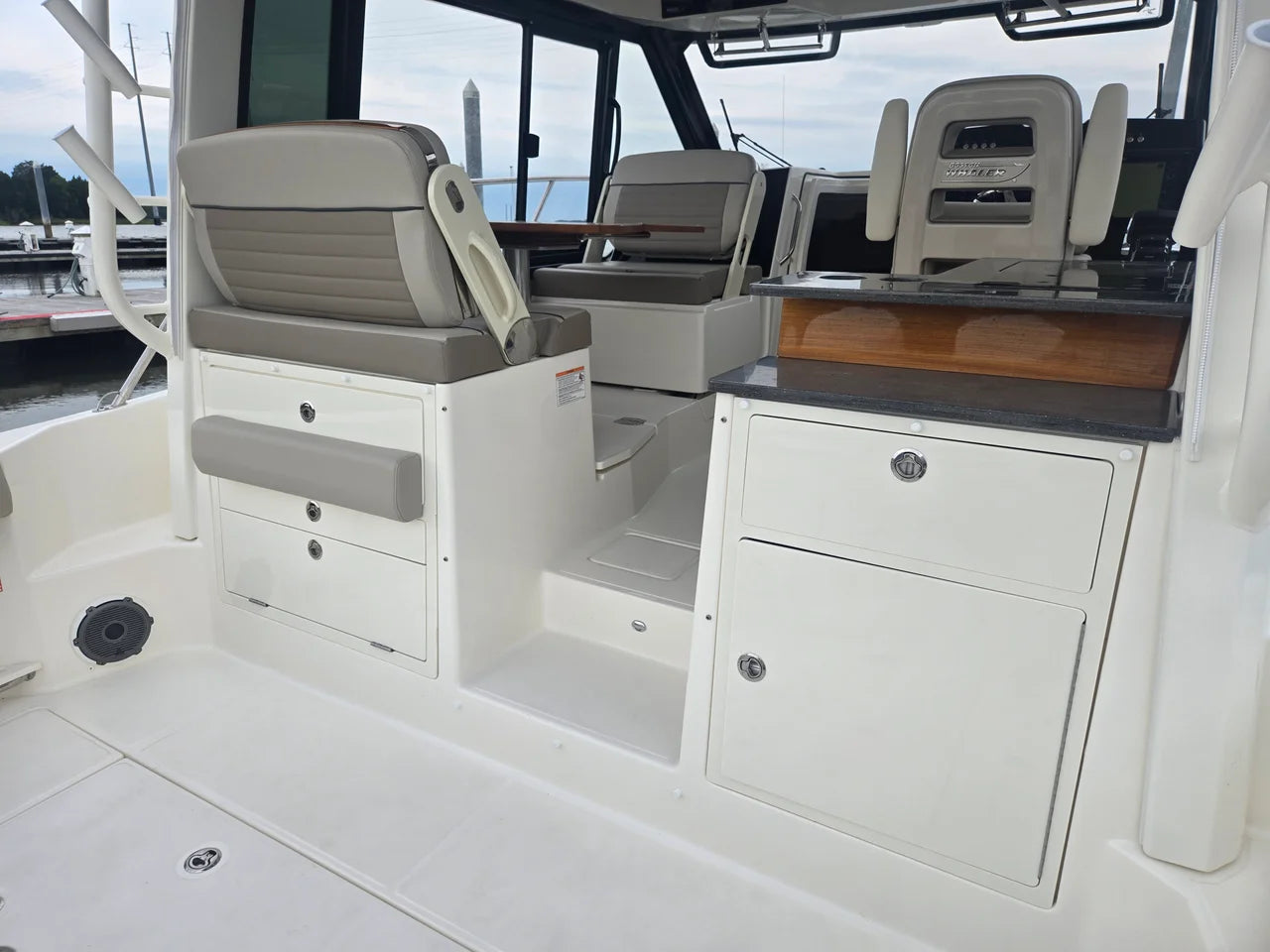 2026 Boston Whaler 365 Conquest 36.0 feet, Clearwater, Florida #17