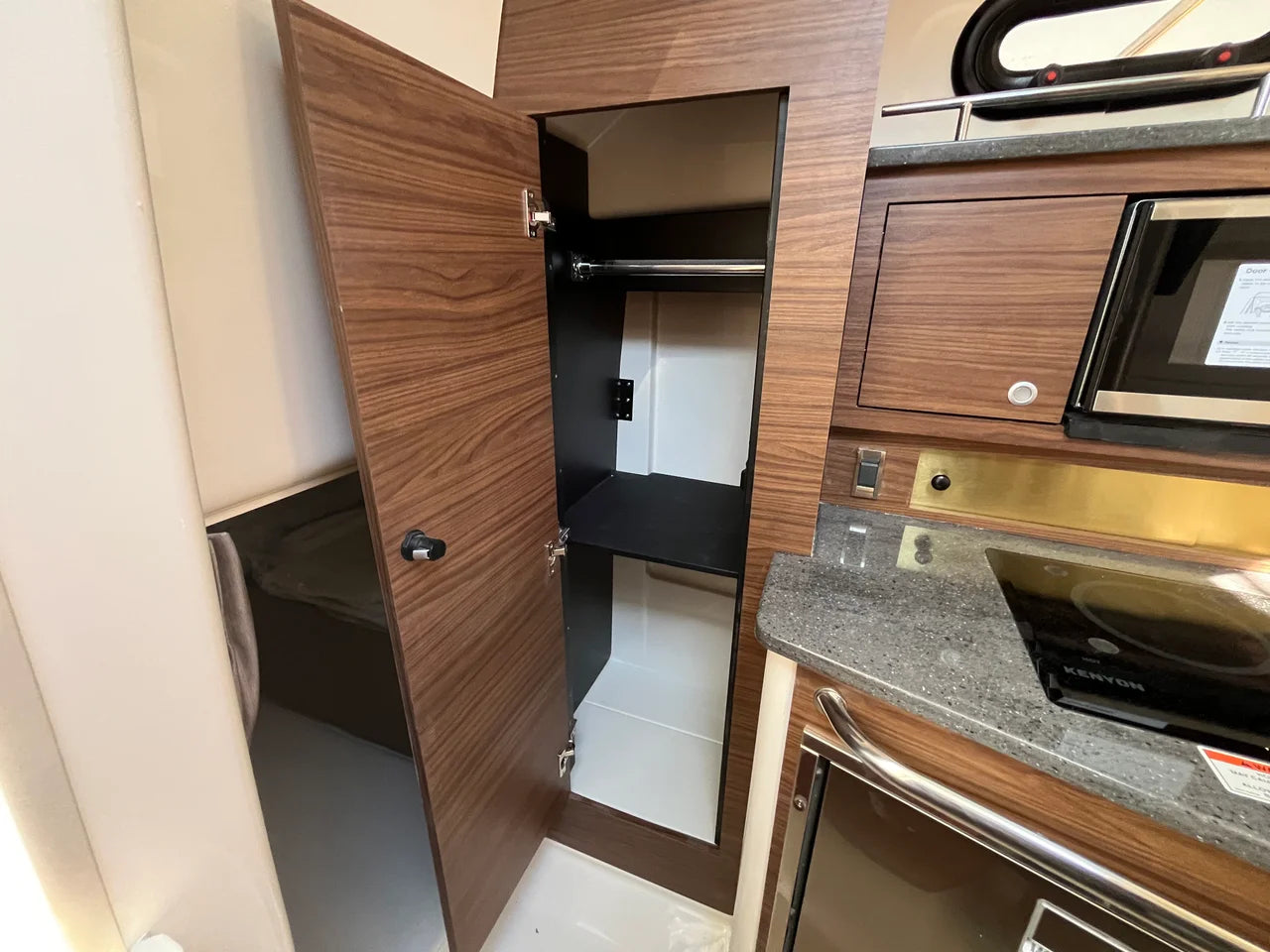 2026 Boston Whaler 325 Conquest 32.0 feet, Clearwater, Florida #36