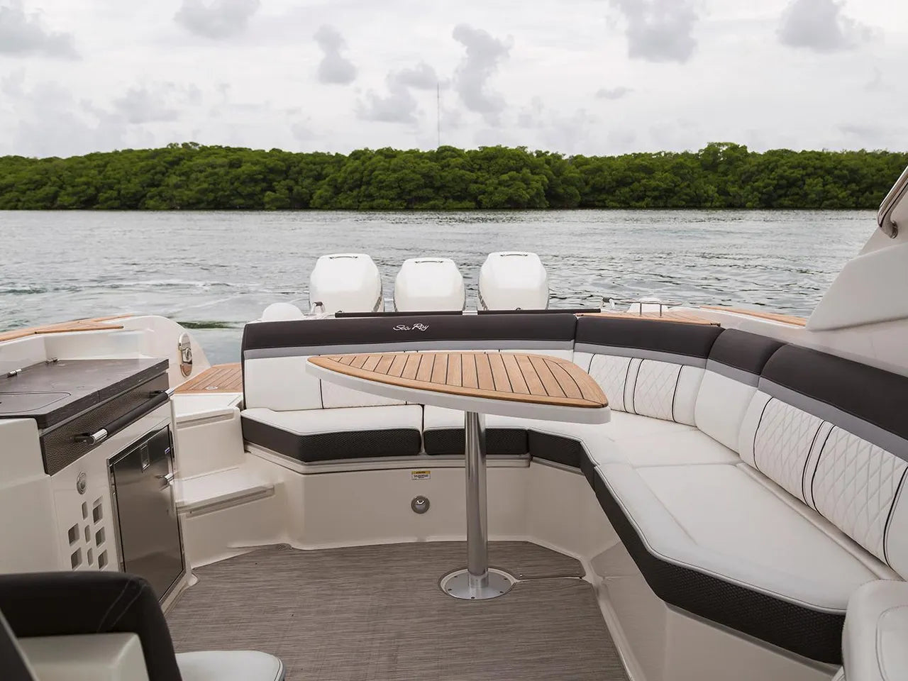2025 Sea Ray SLX 350 Outboard 31.0 feet, Clearwater, Florida #15