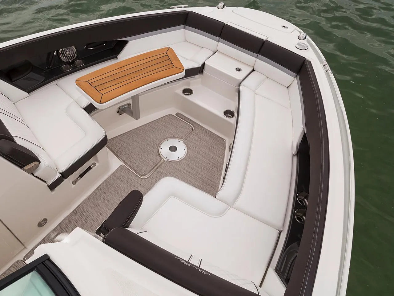 2025 Sea Ray SLX 350 Outboard 31.0 feet, Clearwater, Florida #7