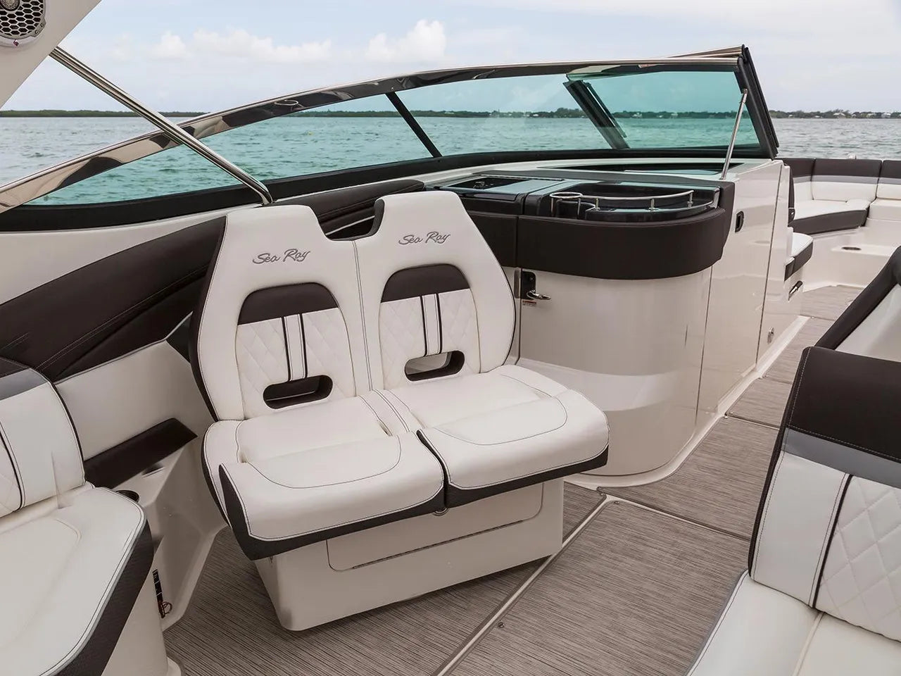 2025 Sea Ray SLX 350 Outboard 31.0 feet, Clearwater, Florida #11