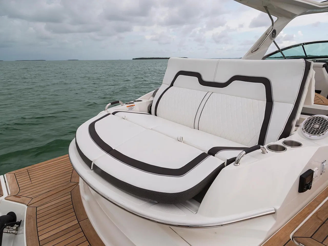 2025 Sea Ray SLX 350 Outboard 31.0 feet, Clearwater, Florida #16