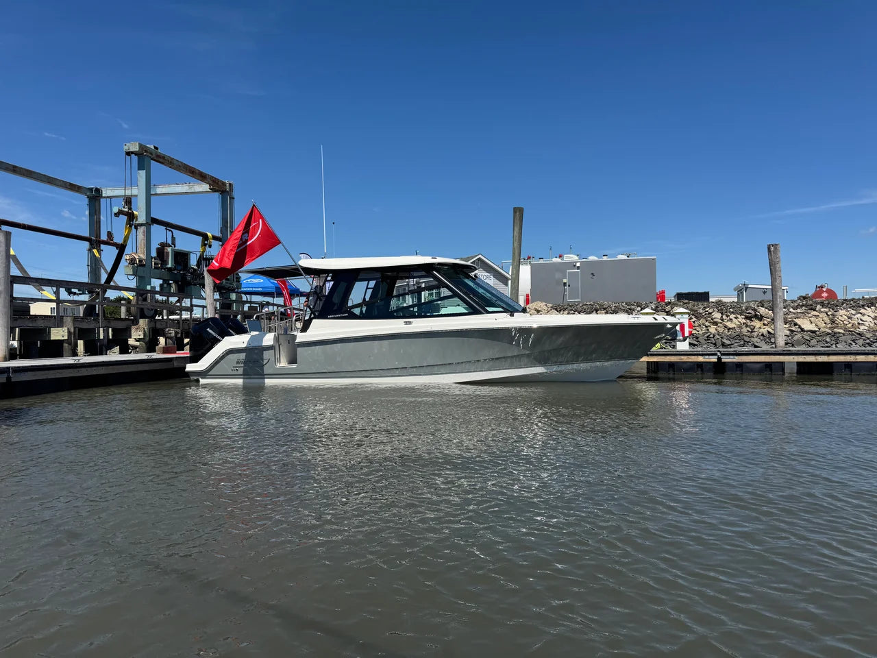 2025 Boston Whaler 330 Vantage 33.0 feet, Clearwater, Florida #1