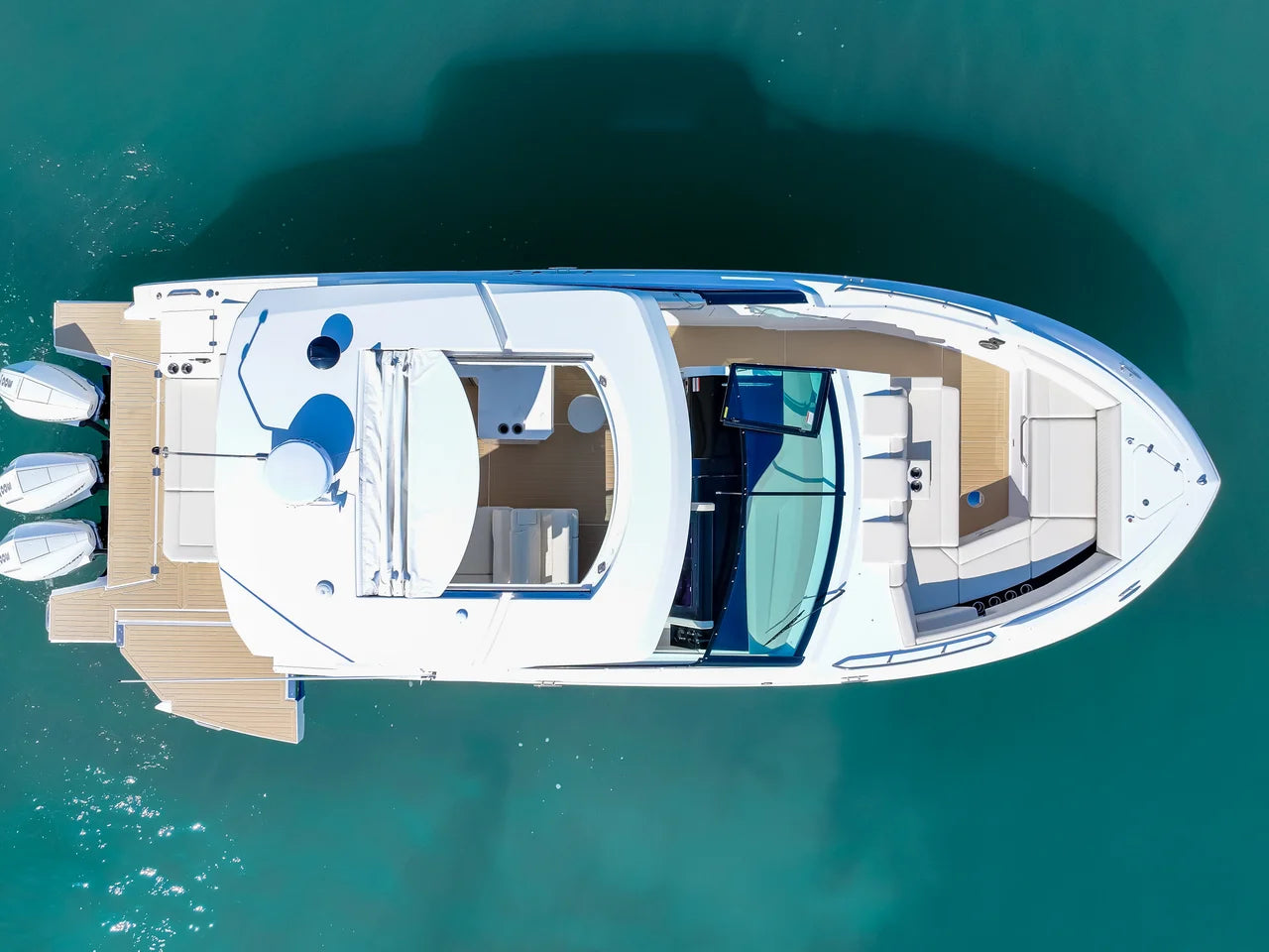2026 Cruisers Yachts 38 GLS Outboard 38.0 feet, Clearwater, Florida #7