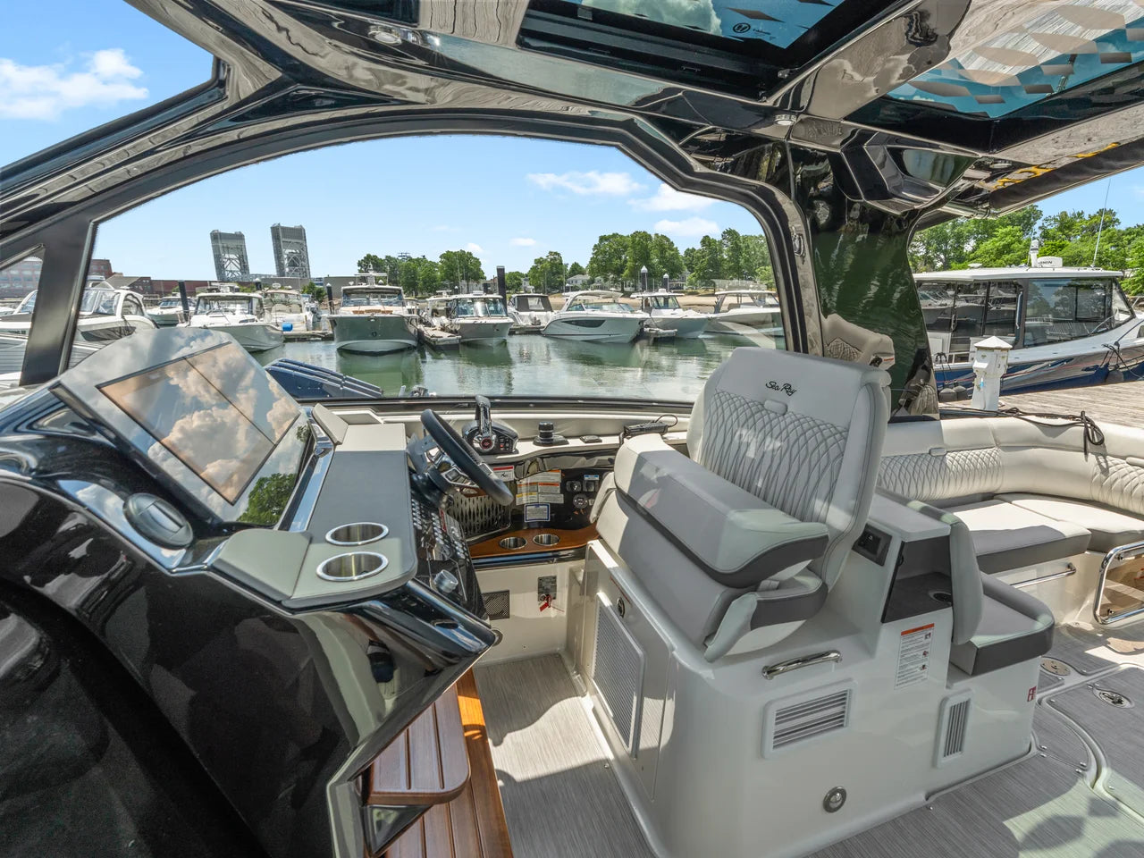 2026 Sea Ray Sundancer 370 Outboard 37.0 feet, Clearwater, Florida #19