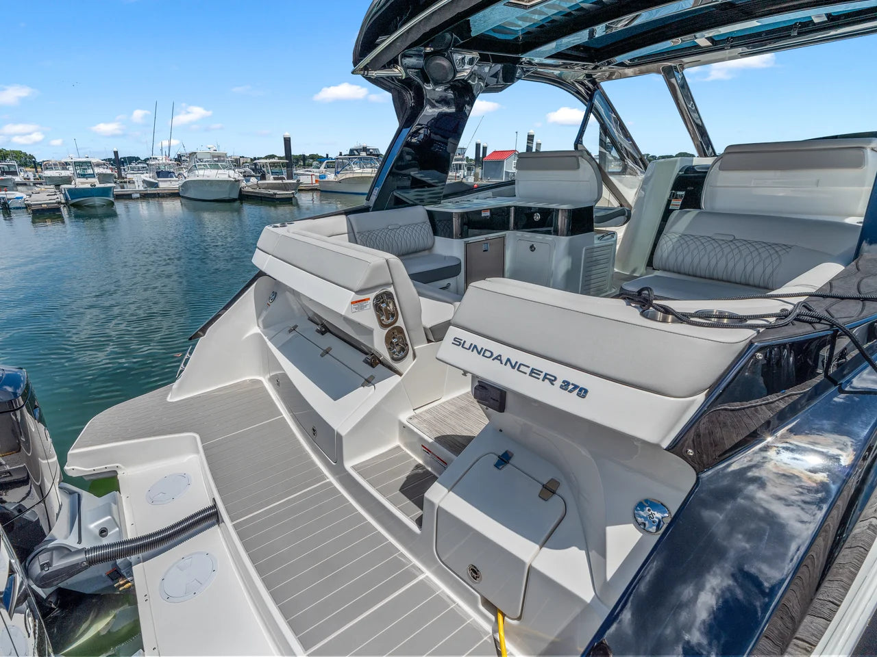 2026 Sea Ray Sundancer 370 Outboard 37.0 feet, Clearwater, Florida #9