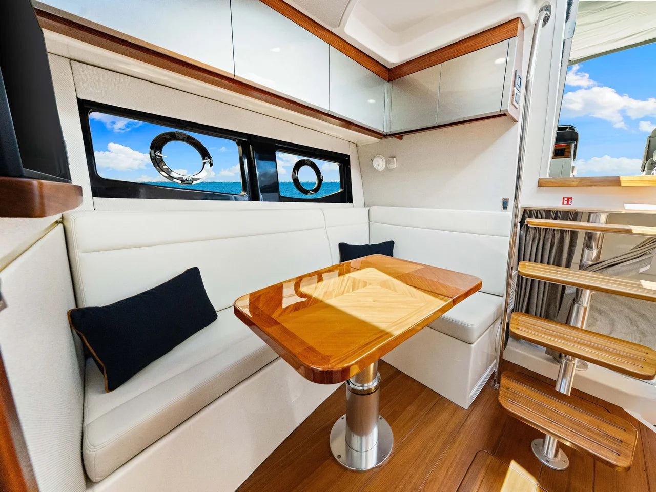 2026 Boston Whaler 405 Conquest 40.0 feet, Clearwater, Florida #86