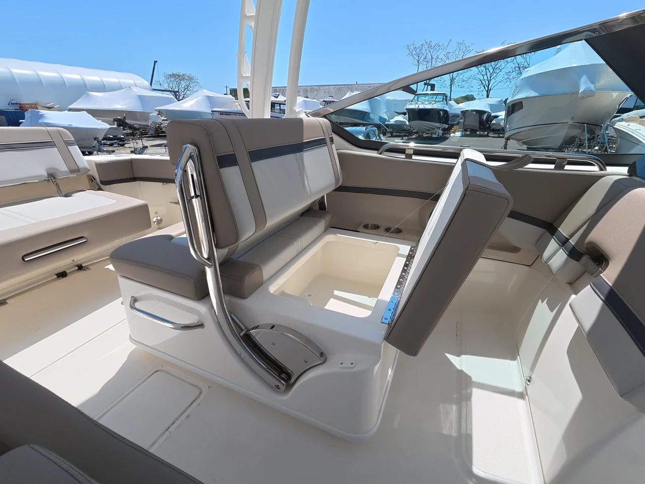 2026 Boston Whaler 240 Vantage 24.0 feet, Clearwater, Florida #12