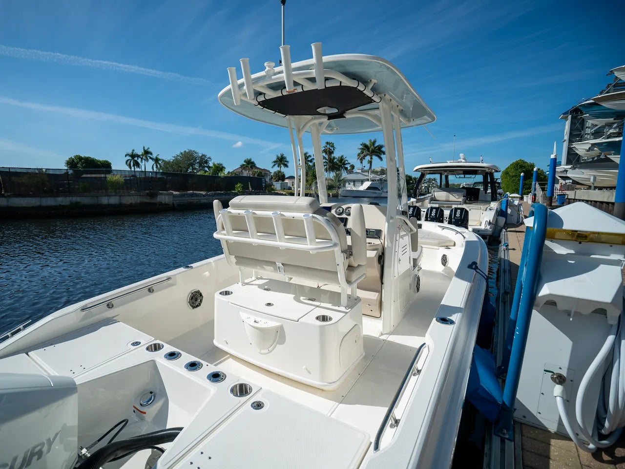 2026 Boston Whaler 220 Dauntless 22.0 feet, Clearwater, Florida #6