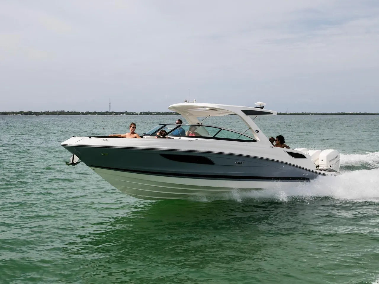 2025 Sea Ray SLX 350 Outboard 31.0 feet, Clearwater, Florida #3