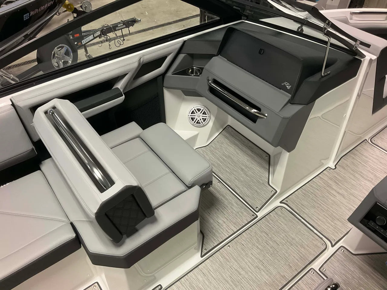 2026 Cobalt R4 Outboard 24.0 feet, Clearwater, Florida #28