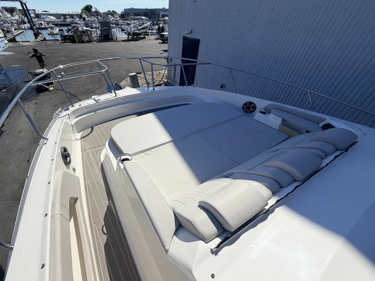 2026 Sea Ray Sundancer 320 Outboard 32.0 feet, Clearwater, Florida #32