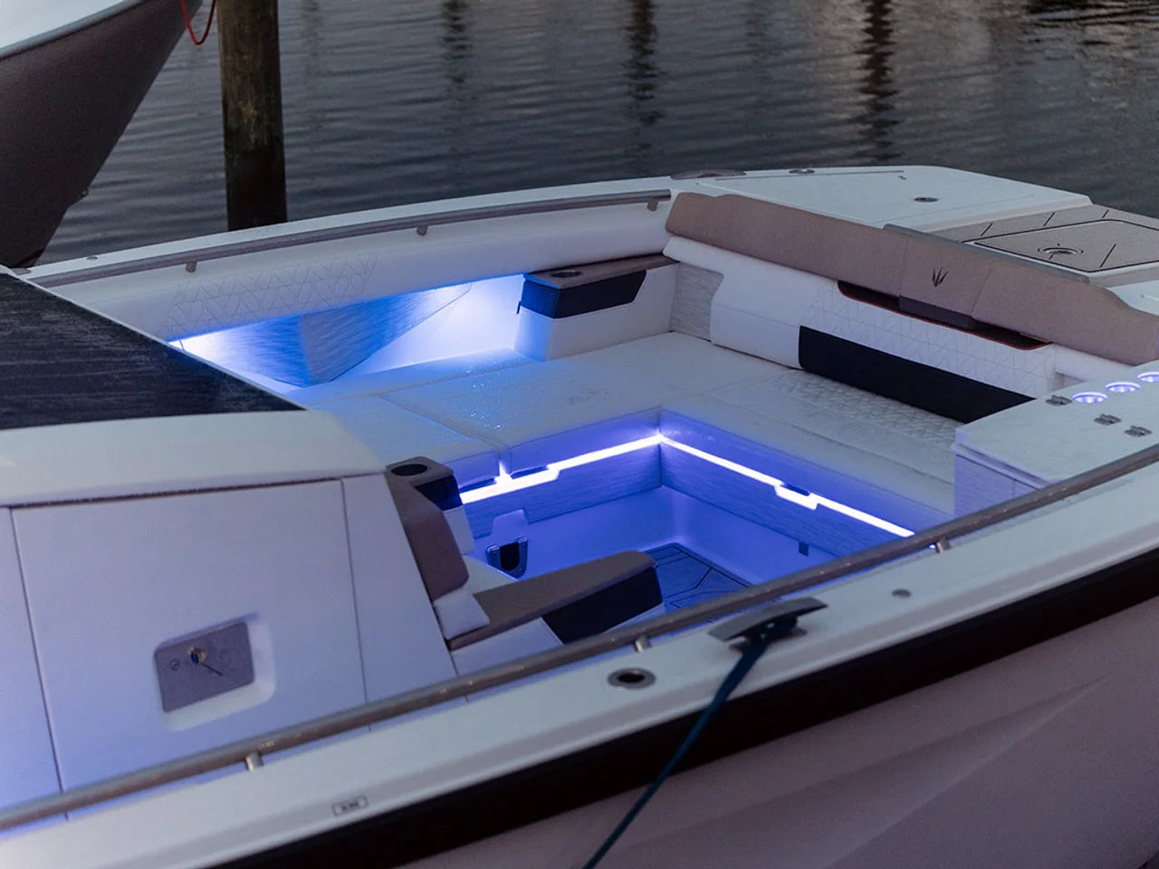 2027 Ducari 37 XIV 37.0 feet, Clearwater, Florida #17
