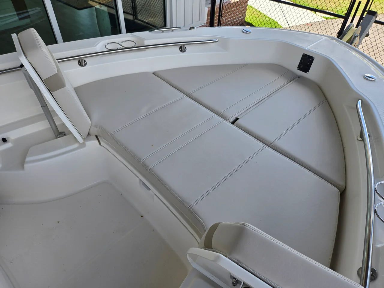 2026 Boston Whaler 250 Dauntless 25.0 feet, Clearwater, Florida #18