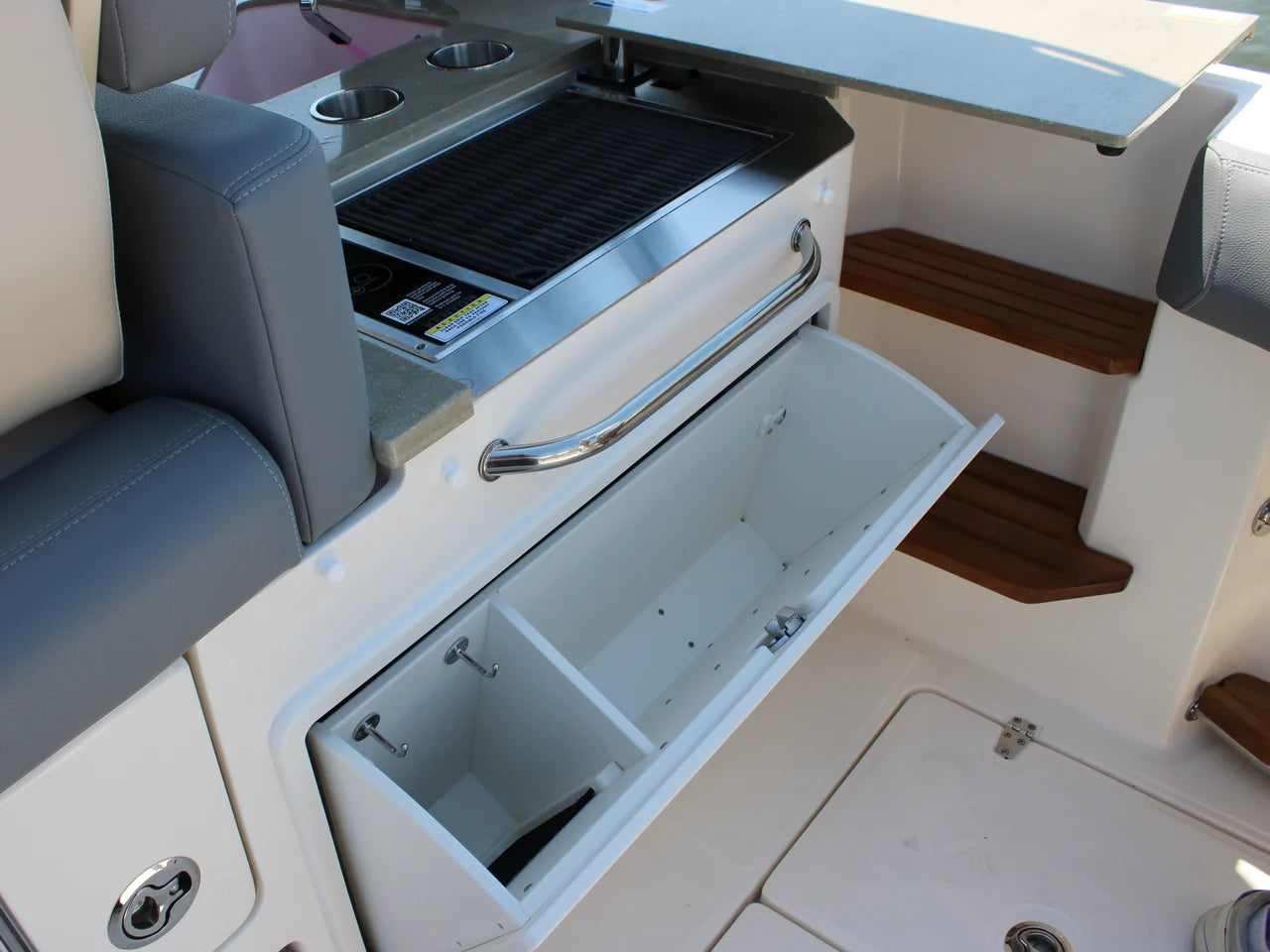 2026 Boston Whaler 350 Realm 35.0 feet, Clearwater, Florida #72