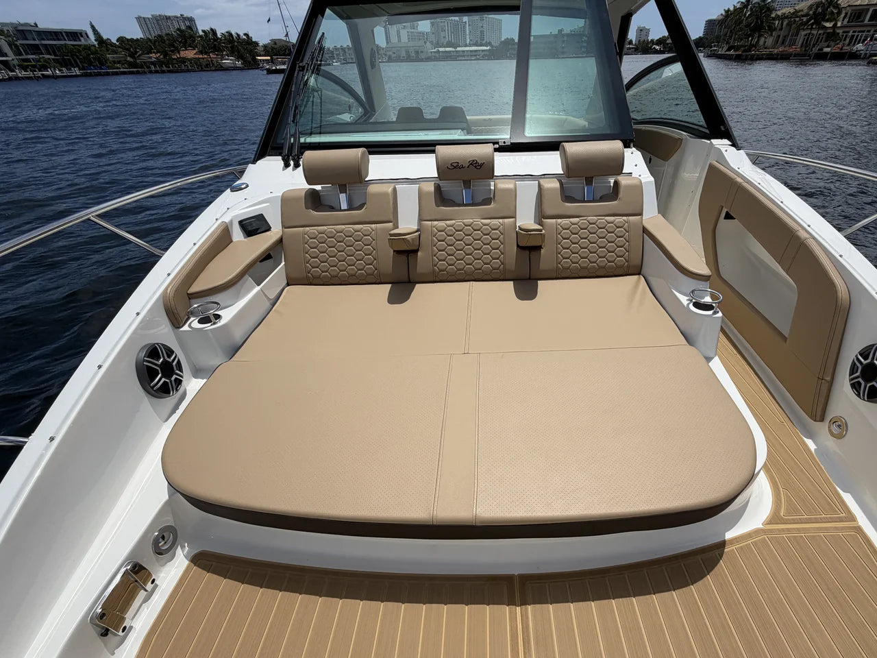 2026 Sea Ray Sundancer 320 Outboard 32.0 feet, Clearwater, Florida #49
