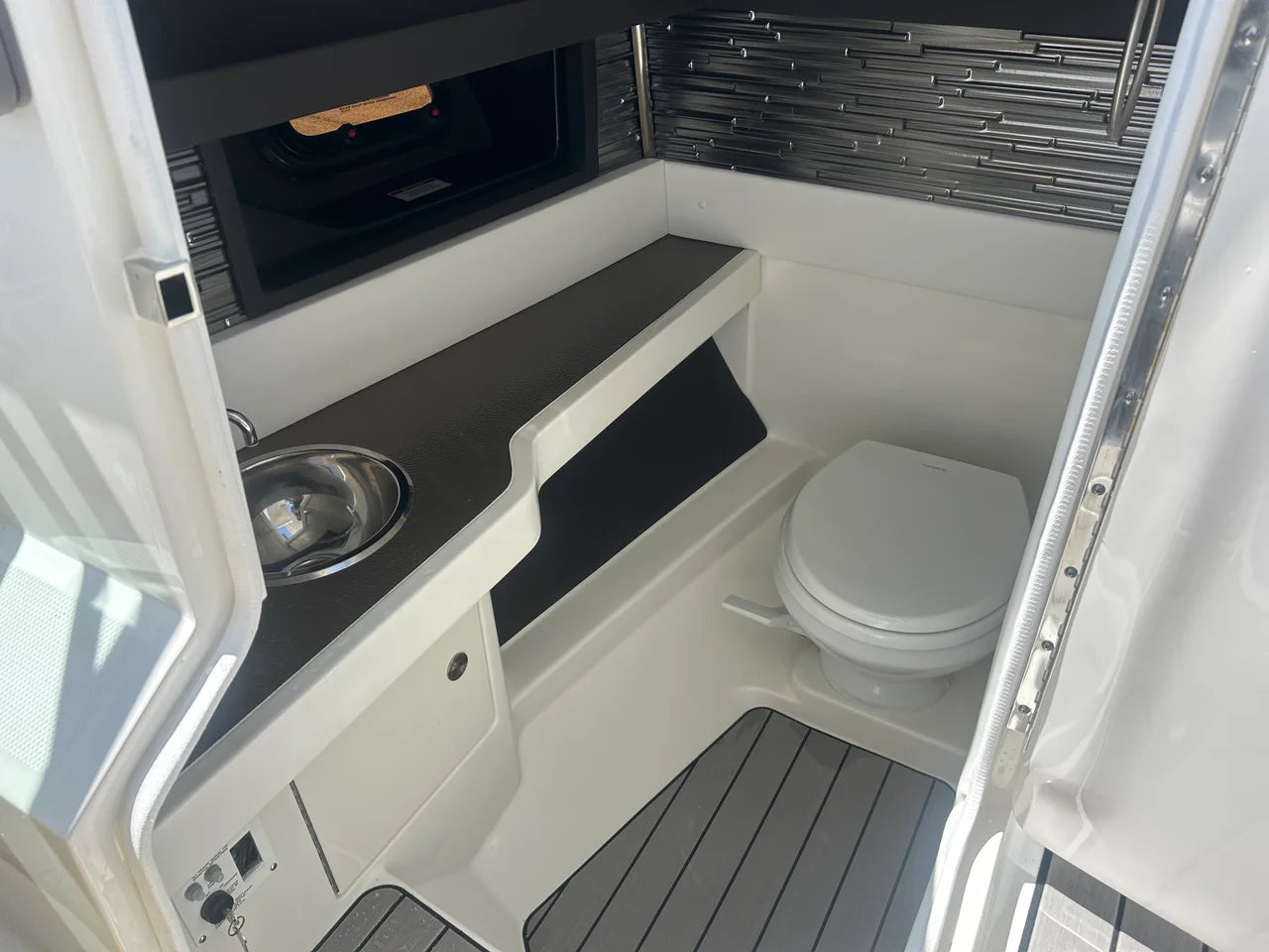 2026 Sea Ray SLX 310 Outboard 31.0 feet, Clearwater, Florida #29