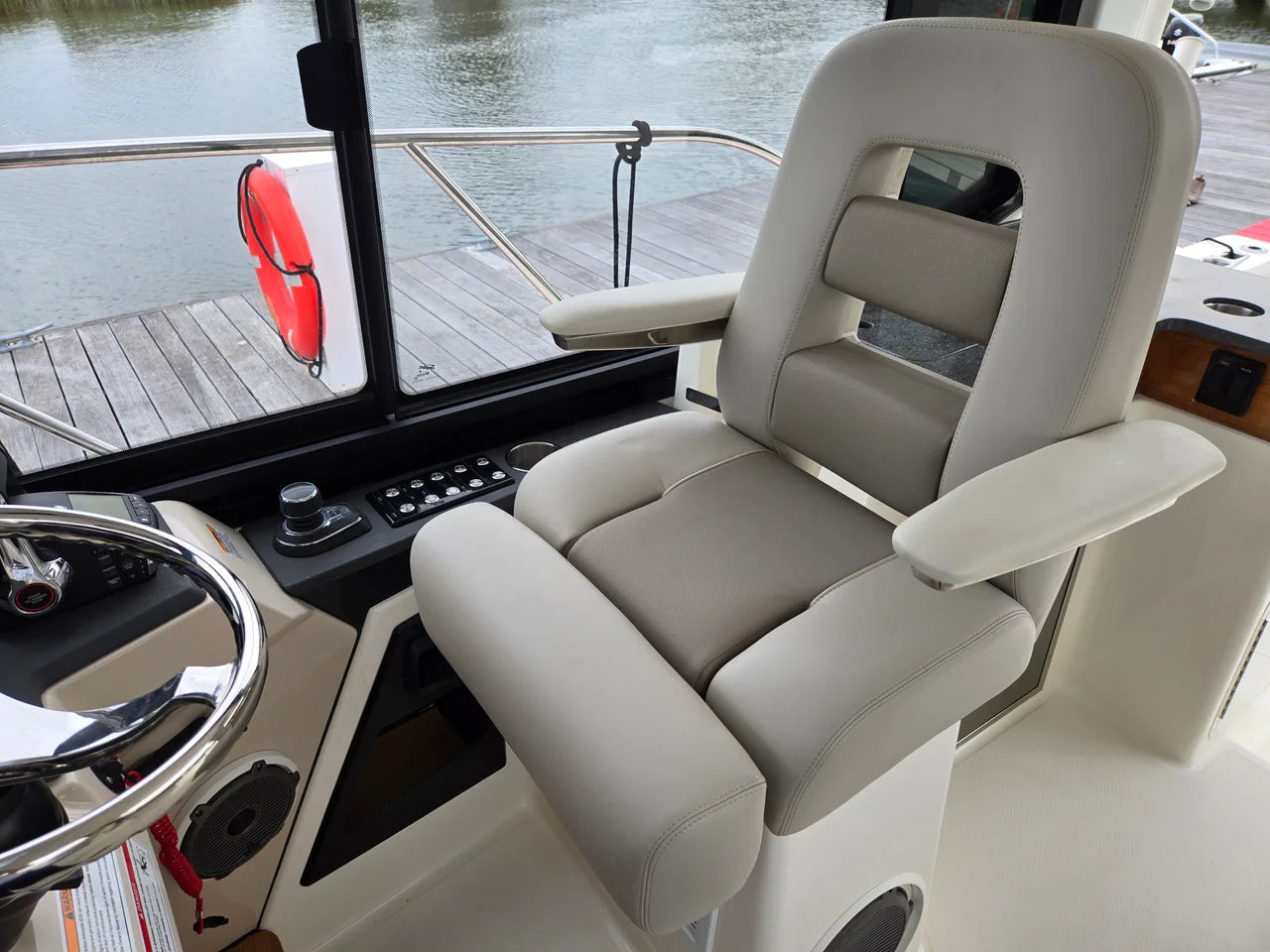 2026 Boston Whaler 365 Conquest 36.0 feet, Clearwater, Florida #31
