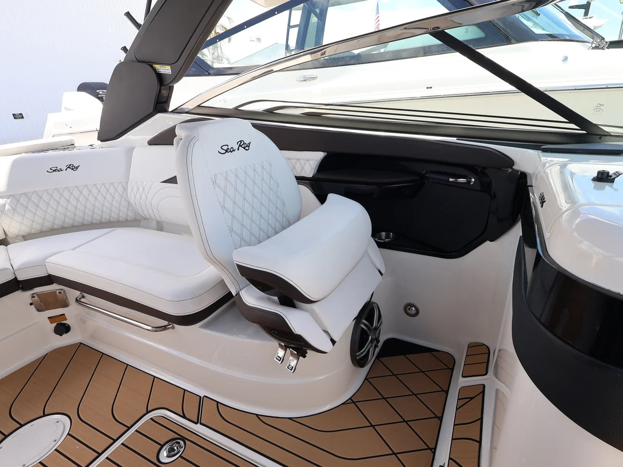 2027 Sea Ray SLX 260 Outboard 26.0 feet, Clearwater, Florida #19