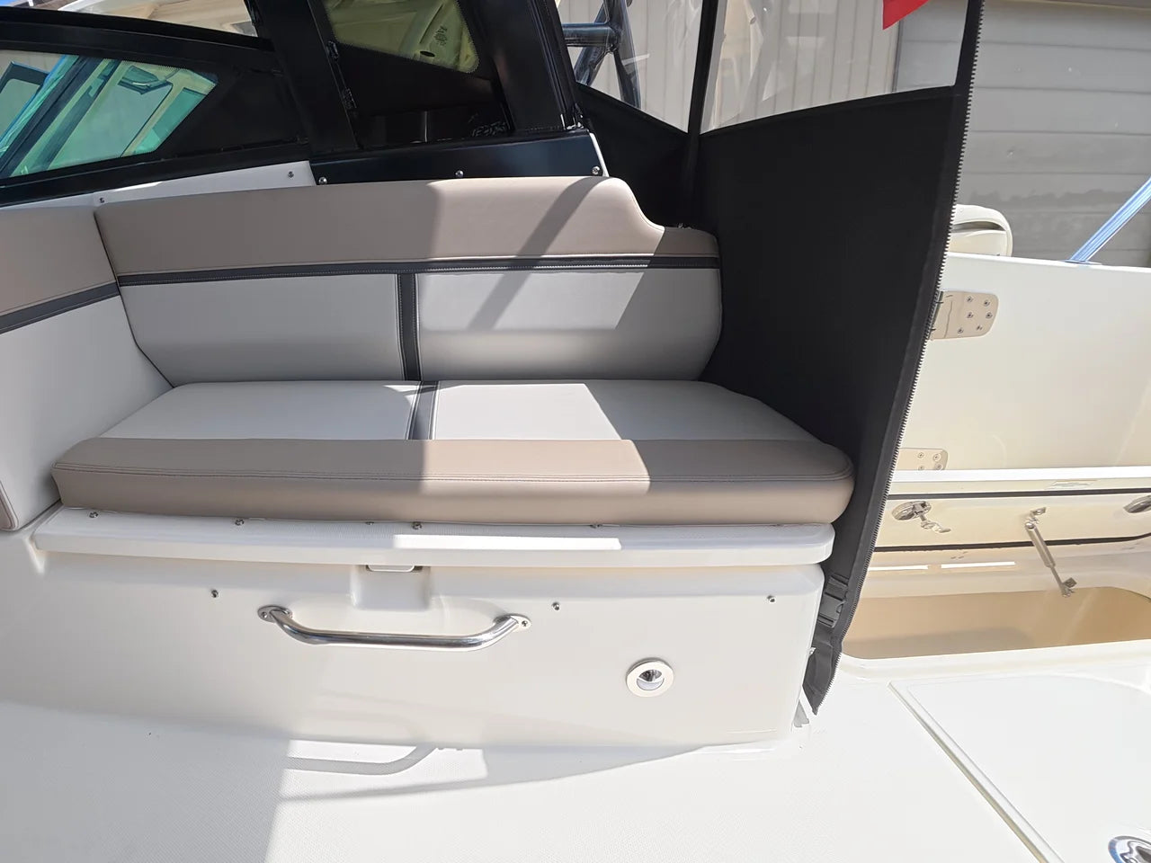 2025 Boston Whaler 330 Vantage 33.0 feet, Clearwater, Florida #18